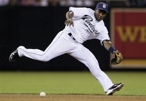 Miguel Tejada logra contrato con Gigantes