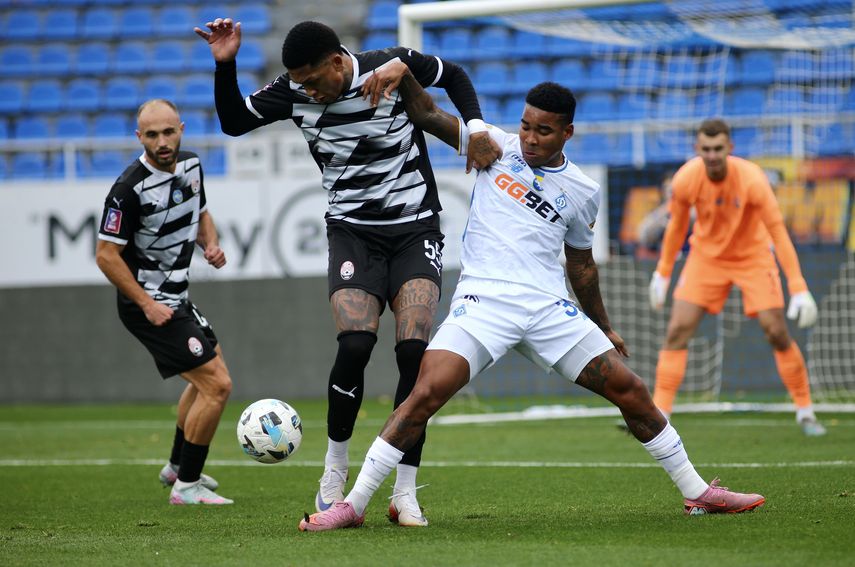 Conference League: Eduardo Guerrero fue titular en dura derrota del Dynamo Kiev