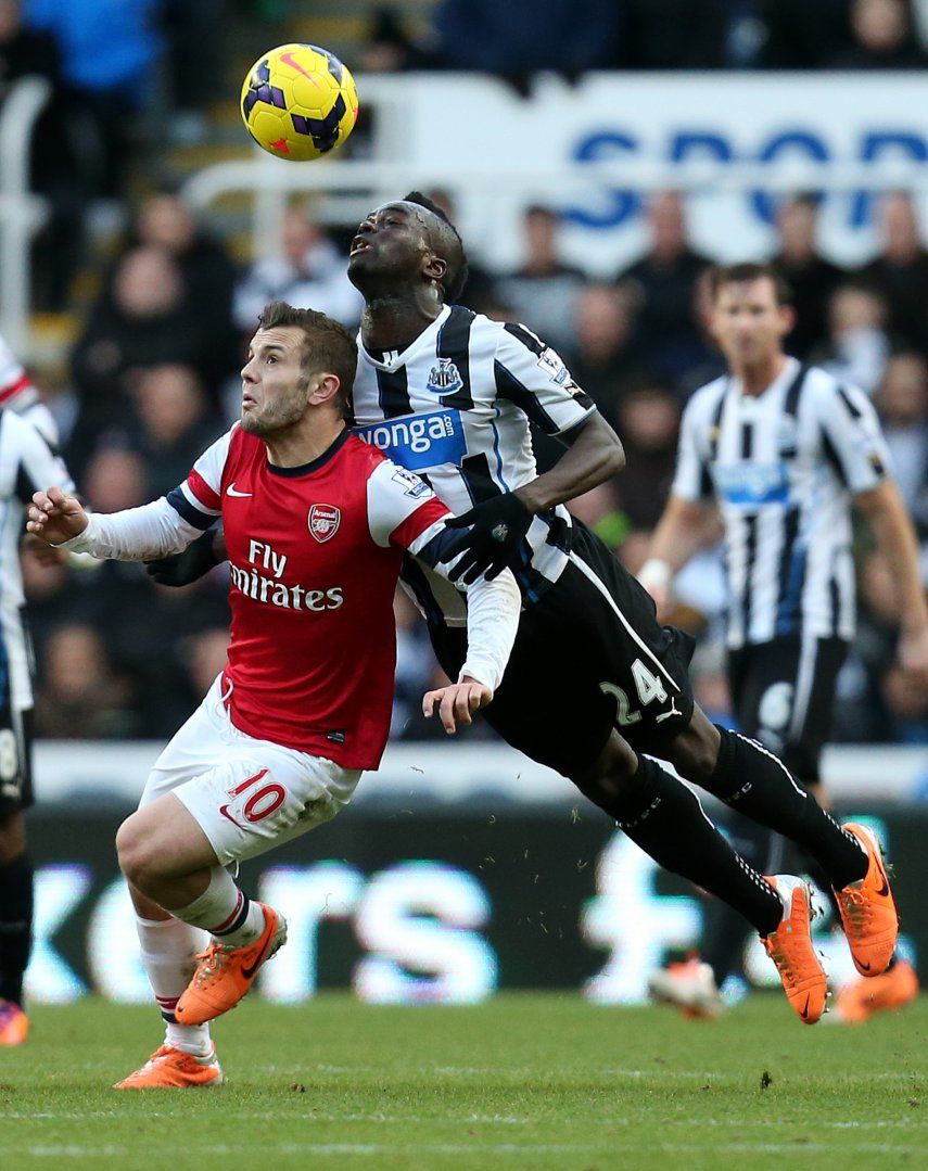 Arsenal recupera el liderato de la liga Premier