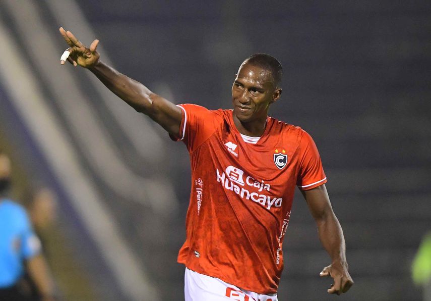 Abdiel Ayarza ficha por el Cusco FC en Perú