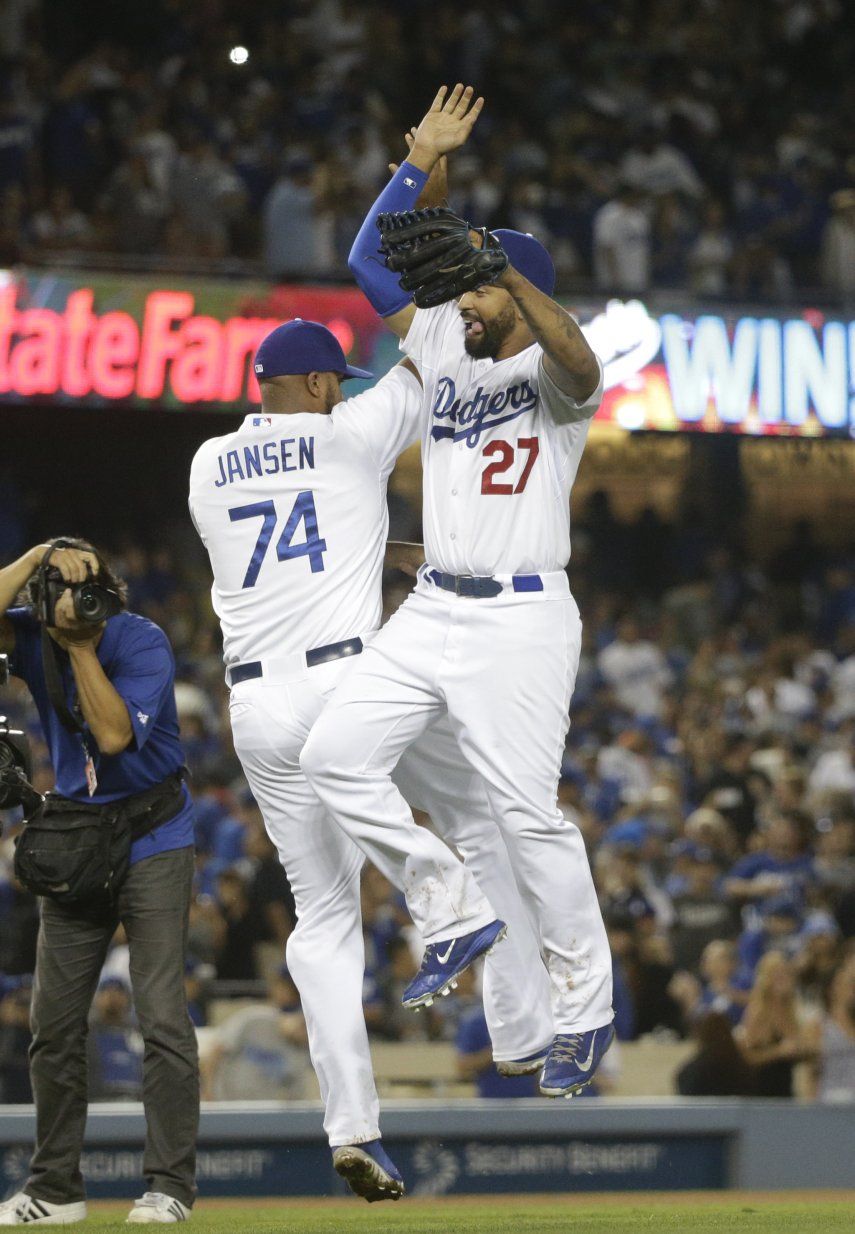Dodgers producen 3 jonrones y ganan 4-2 a Gigantes