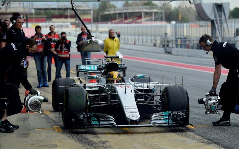 Hamilton, otra vez el más rápido en los ensayos de F1 en Barcelona