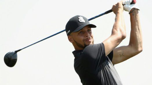 Stephen Curry, hábil en el básquet como en el golf