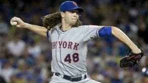 DeGrom supera a Kershaw y Mets a Dodgers