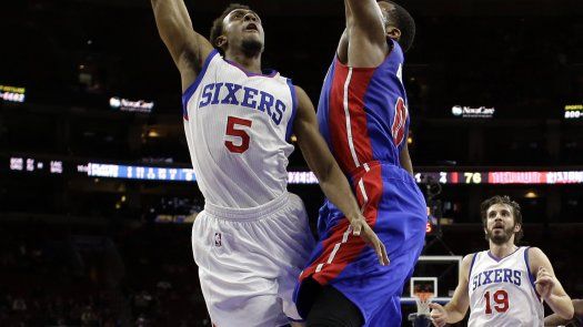 76ers dejan atrás seguidilla de 4 derrotas, ante Pistons