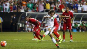 México: Guardado descartado contra Costa Rica y Trinidad