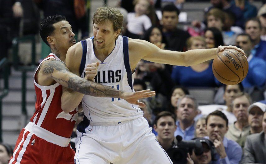 Con 20 puntos de Nowitzki, Mavericks ganan 97-88 a Grizzlies