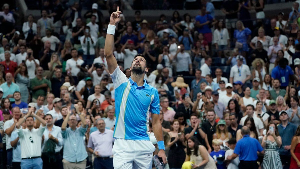 Novak Djokovic Avanza A Cuartos En El Masters 1000 De París-Bercy