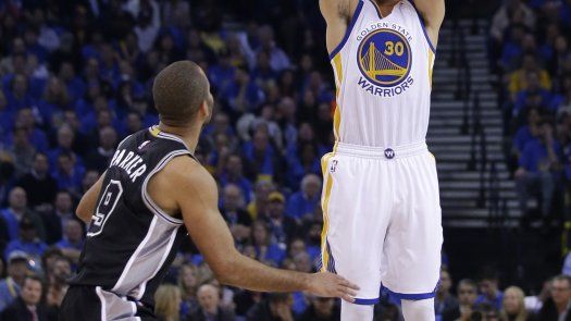 Curry vuelve a hacerlo y Warriors desmontan a Spurs