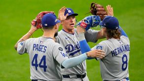 Los Dodgers toman ventaja en la Serie de Campeonato tras vencer a los Cerveceros