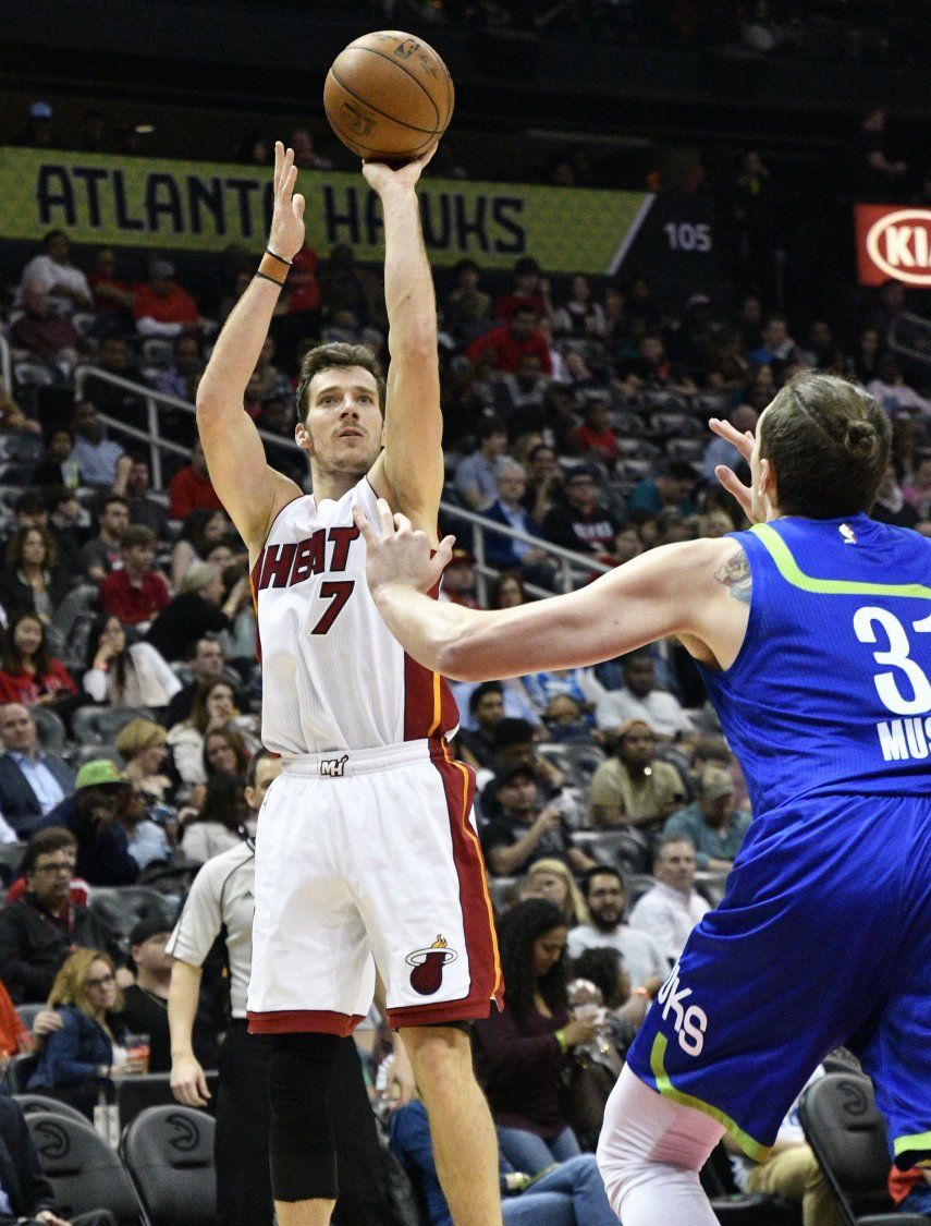 Tyler Johnson revive aspiraciones de playoffs del Heat
