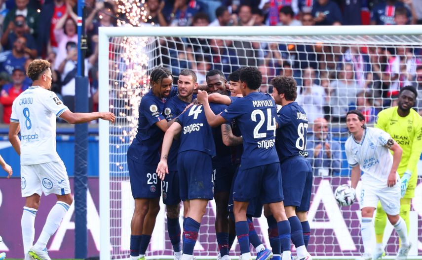 Ligue 1: PSG igualó ante Lorient en el camino al título