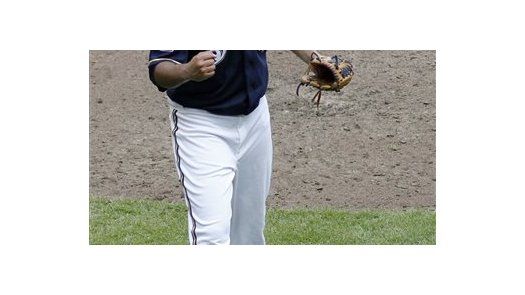 Yovani Gallardo brilla en blanqueada contra Minnesota