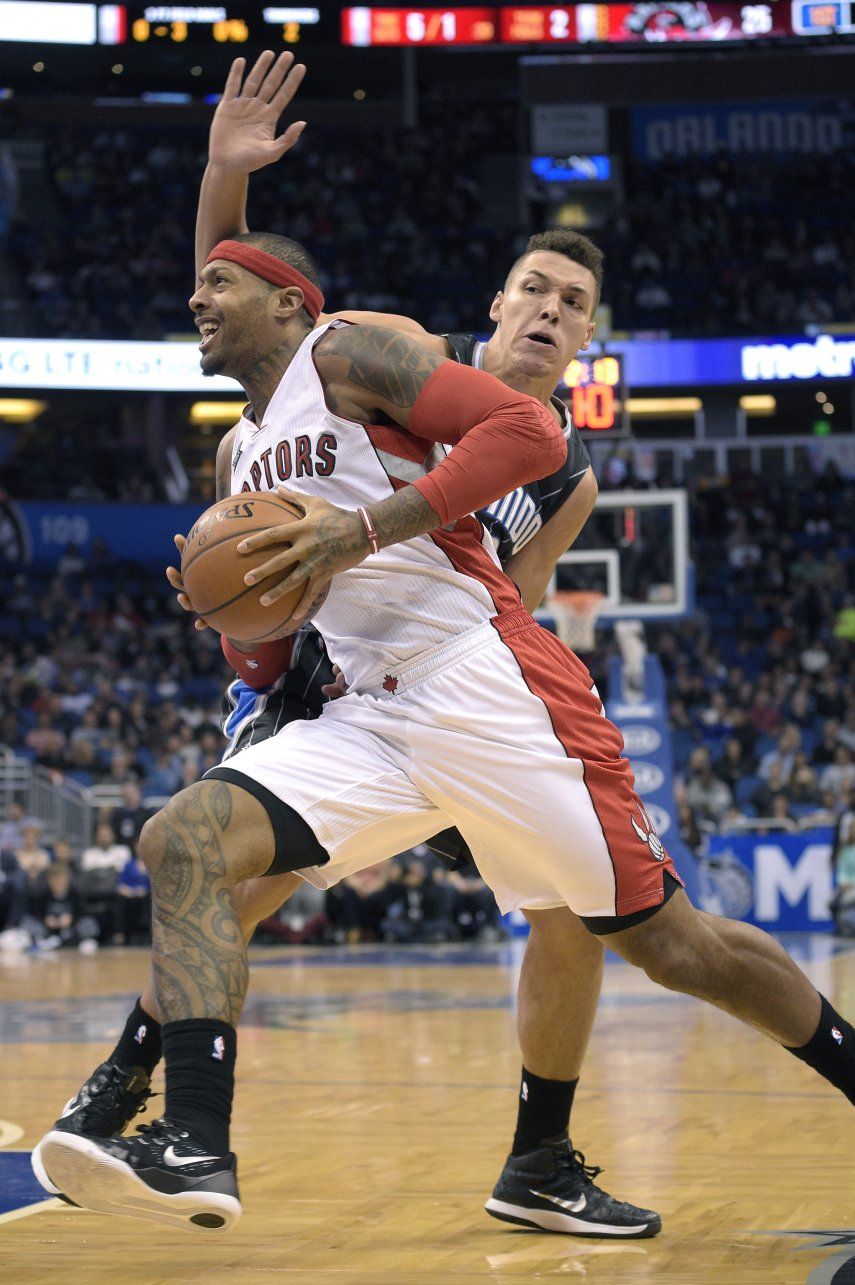 Raptors vencen a Magic por 8va vez seguida