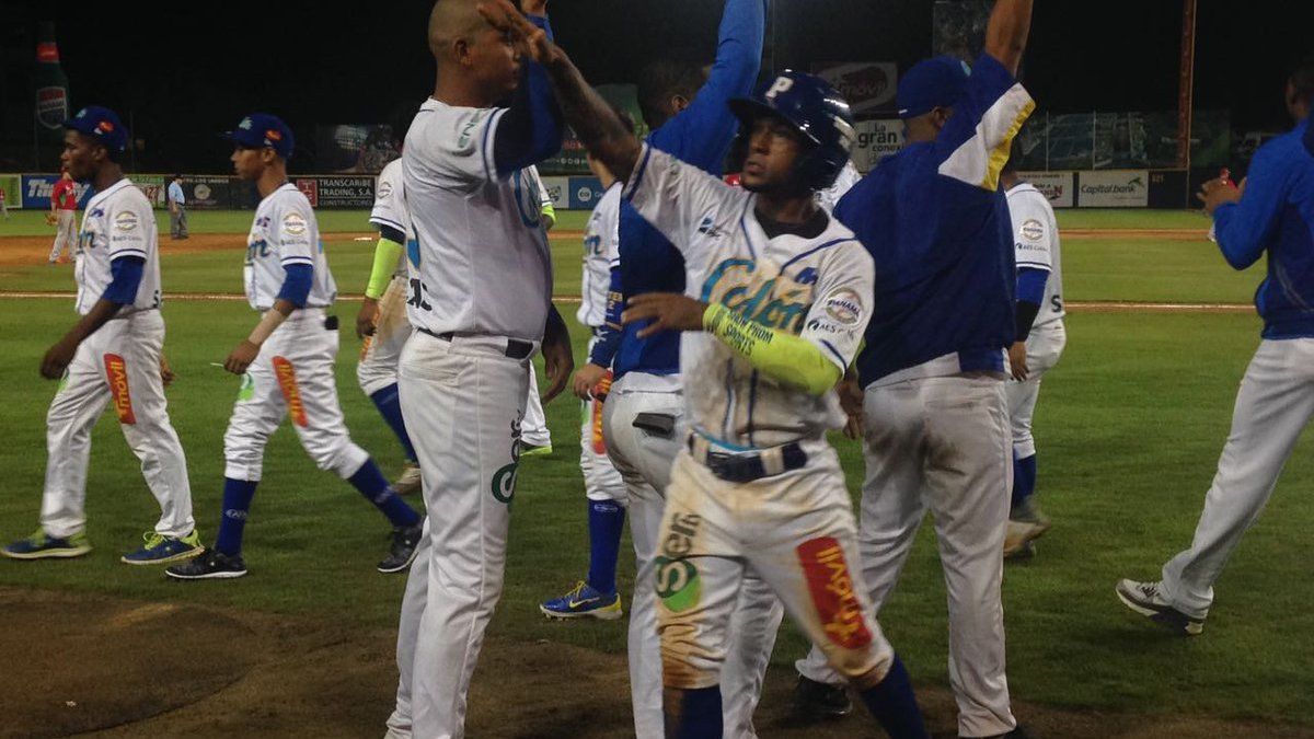 Colón es el nuevo Campeón del Béisbol Mayor