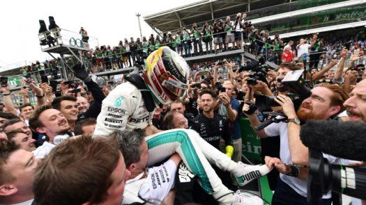 Lewis Hamilton (Mercedes) gana el Gran Premio de Brasil