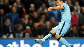 Man City gana con 2 de Jovetic y uno de Agüero