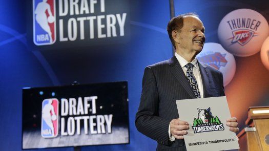 Los T-Wolves ganan la lotería del draft de la NBA