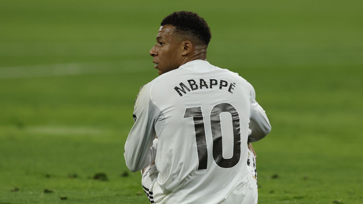 &nbsp;¿Por qué salió Kylian Mbappé en el Betis vs Real Madrid?
