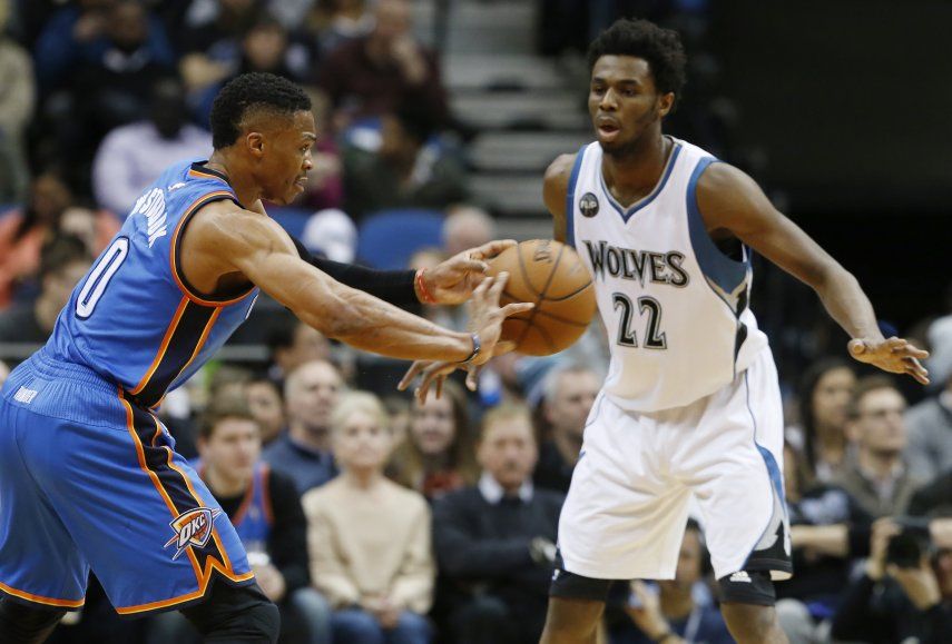 Durant ayuda con 30 puntos en victoria del Thunder