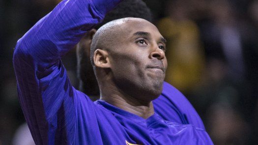 Bucks vencen a Lakers; Kobe dice adiós a Milwaukee