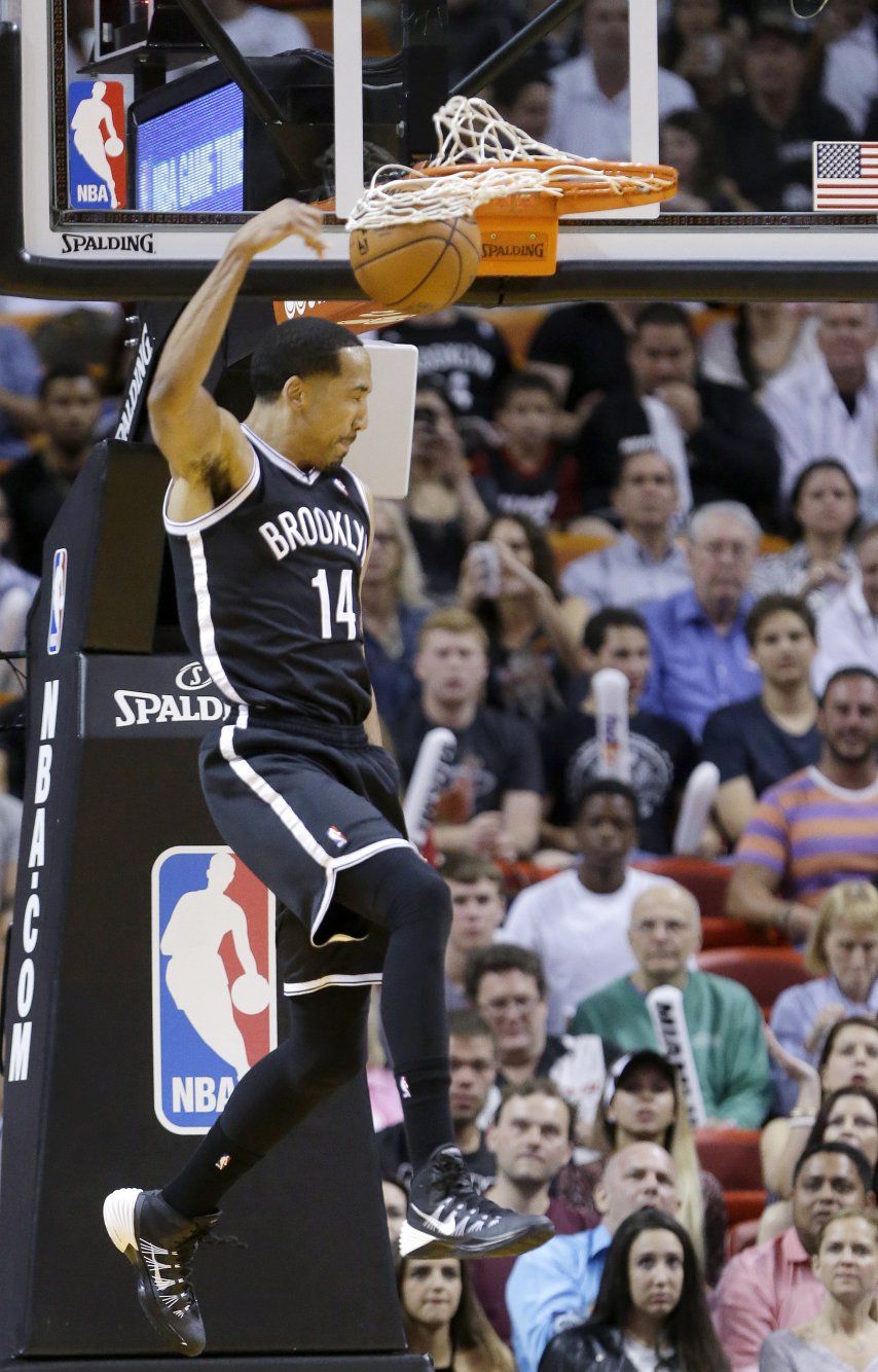 Nets vencen al Heat; barrida en la campaña
