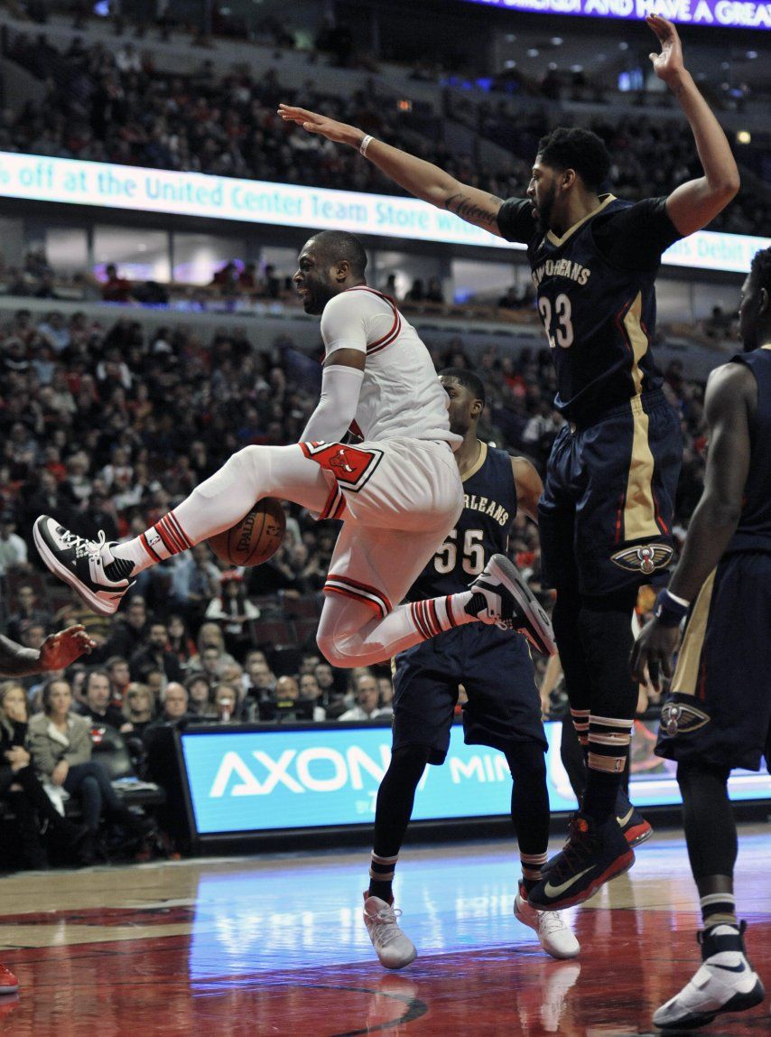 Wade brilla en el 4to periodo y Bulls vencen a Pelicans