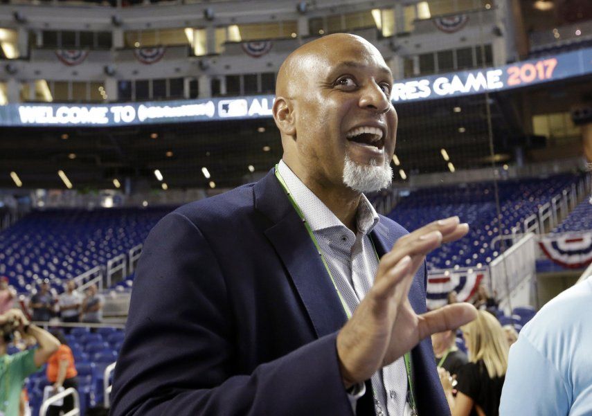 MLB ampliaría rosters a 26 peloteros en 2020