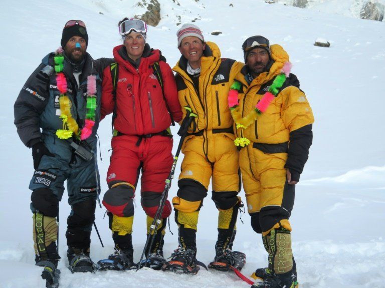 Un alpinista español abandona la ascensión invernal al Everest
