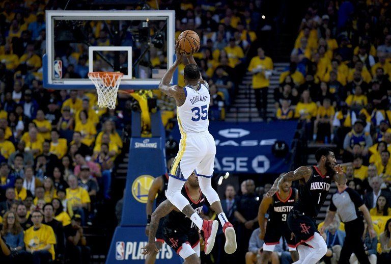 Warriors y Celtics golpean primero en semifinales de conferencia de la NBA