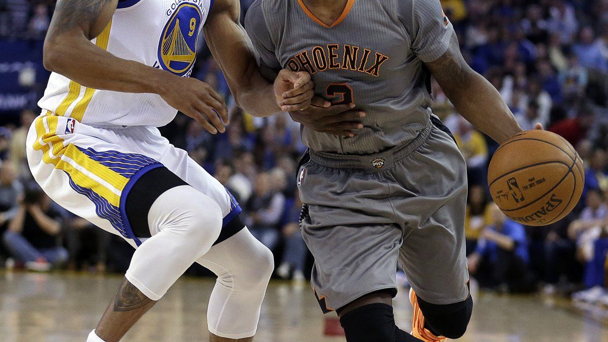 Tiro in extremis de Barnes da triunfo a Warriors sobre Suns
