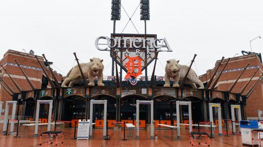 Posponen por lluvia dos juegos en día inaugural de temporada