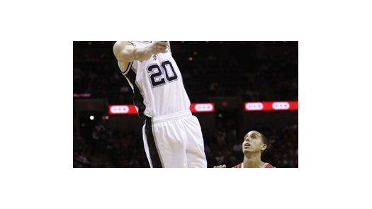 Ginóbili y Spurs vencen a Rockets de Scola, que siguen sin ganar