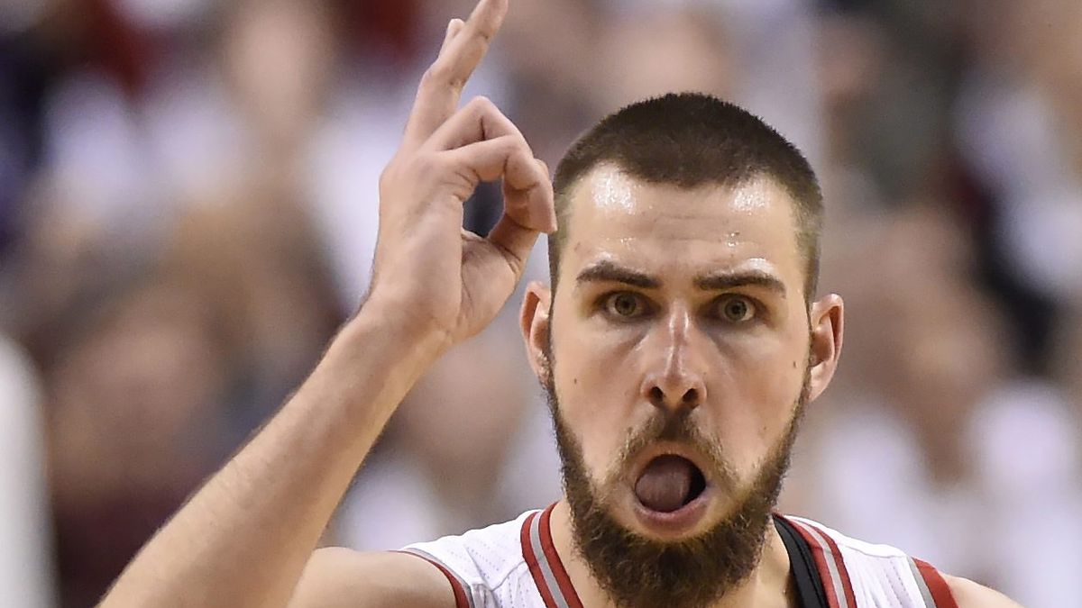 Valanciunas se perderá el resto de la serie ante el Heat, image size:1200x675