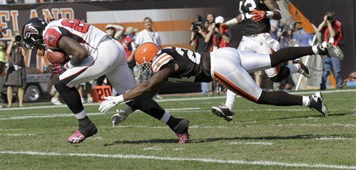 NFL: Falcons 20, Browns 10; Biermann define con gran jugada