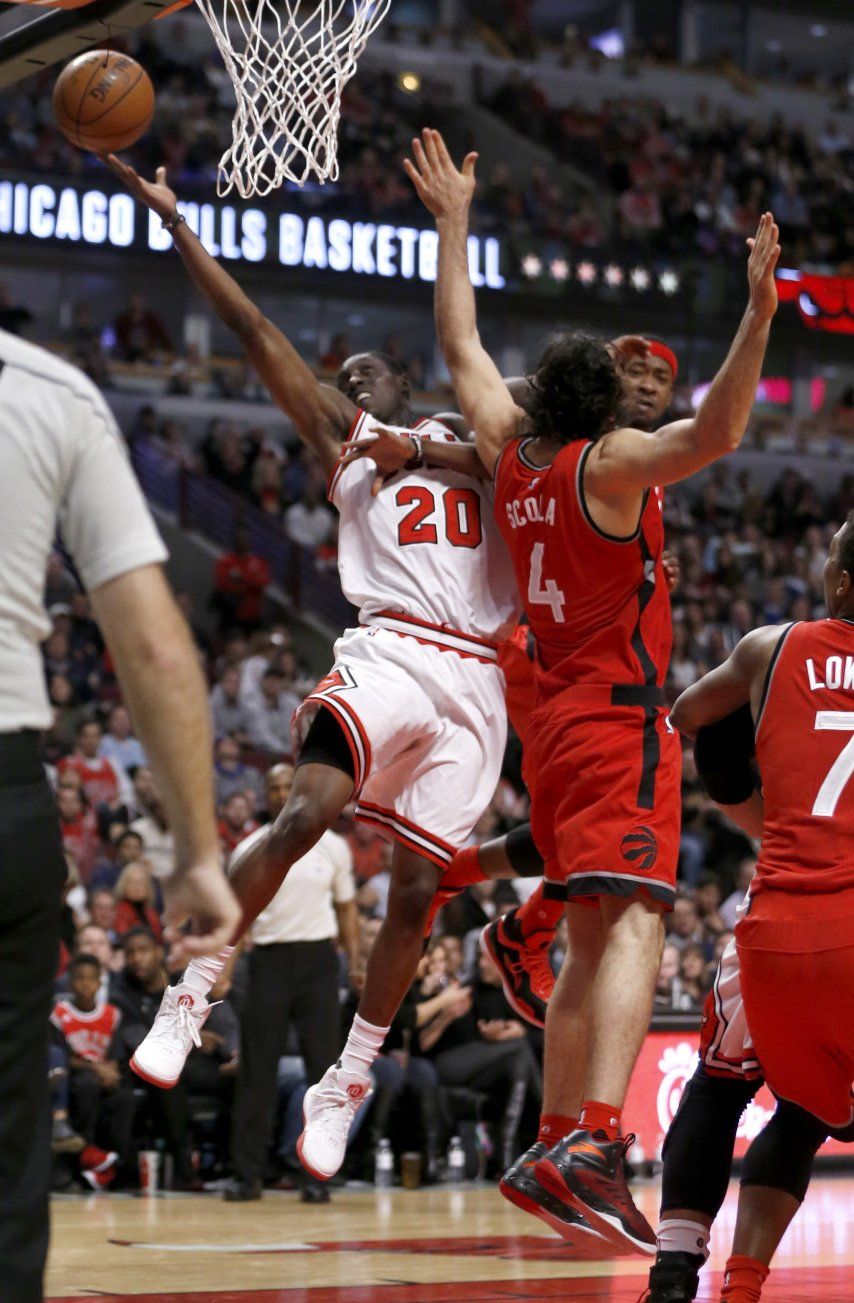 Snell y Gasol guían victoria de Bulls sobre Raptors