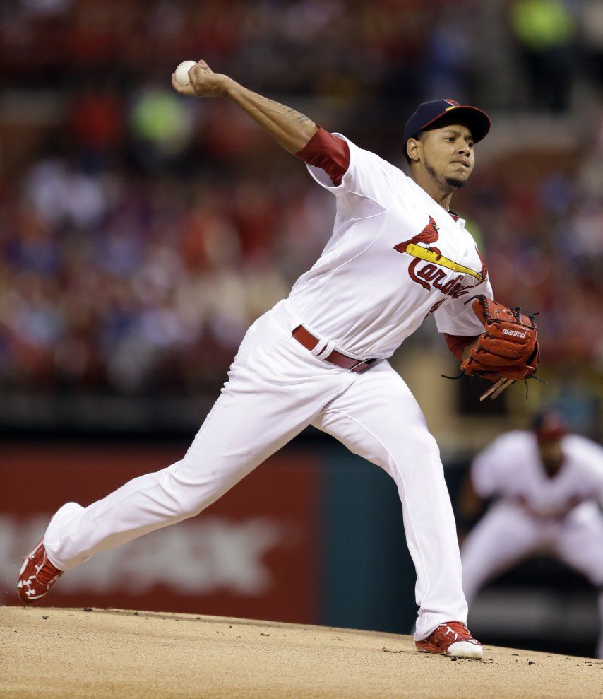 Martínez marca ritmo en triunfo de Cardenales ante Cachorros