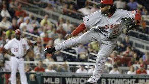Cueto anula a los Nacionales; Rojos se imponen