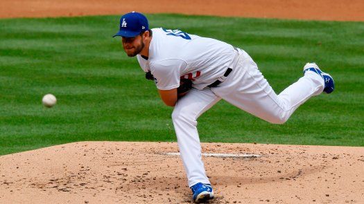 Kershaw rompe mala racha de Dodgers en duelos con Arizona