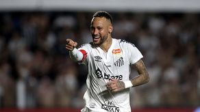 Neymar Jr brilló con dos goles vs Vasco da Gama en el Brasileirão