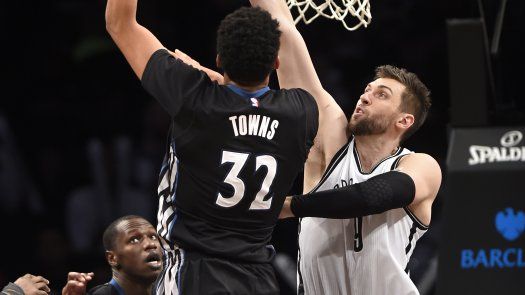 Towns se apunta doble doble  en triunfo de Wolves