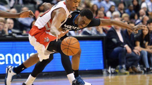 DeRozan anota 21 y Raptors vencen a Wolves