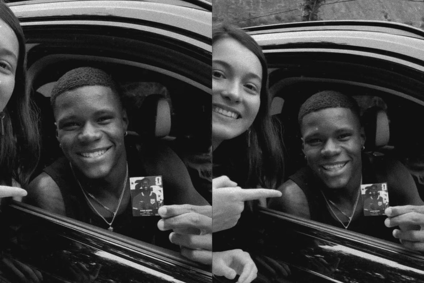 Kadir Barría recibe emotivo regalo de una aficionada de Botafogo
