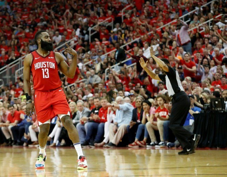 Harden ejecuta y Rockets recortan distancias ante Warriors en playoffs