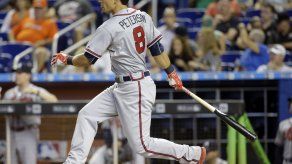 Peterson conecta grand slam en triunfo de Bravos