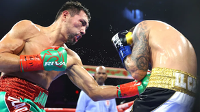 El kazajo Zhanibek Alimkhanuly se corona campeón unificado de peso medio