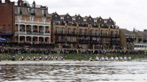 Cambridge vence a Oxford en una regata de 181 años