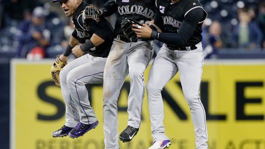 Rockies vencen 7-4 a Padres, que siguen sin victorias