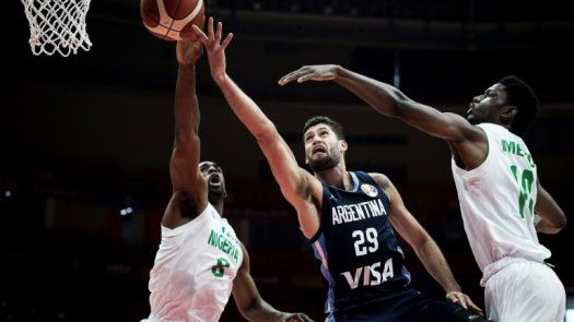 Una nueva victoria acerca a Argentina a la siguiente fase del Mundial de básquet