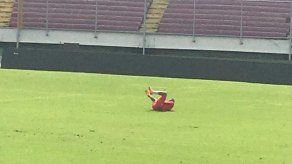 Ismael Díaz con molestias durante el entrenamiento matutino